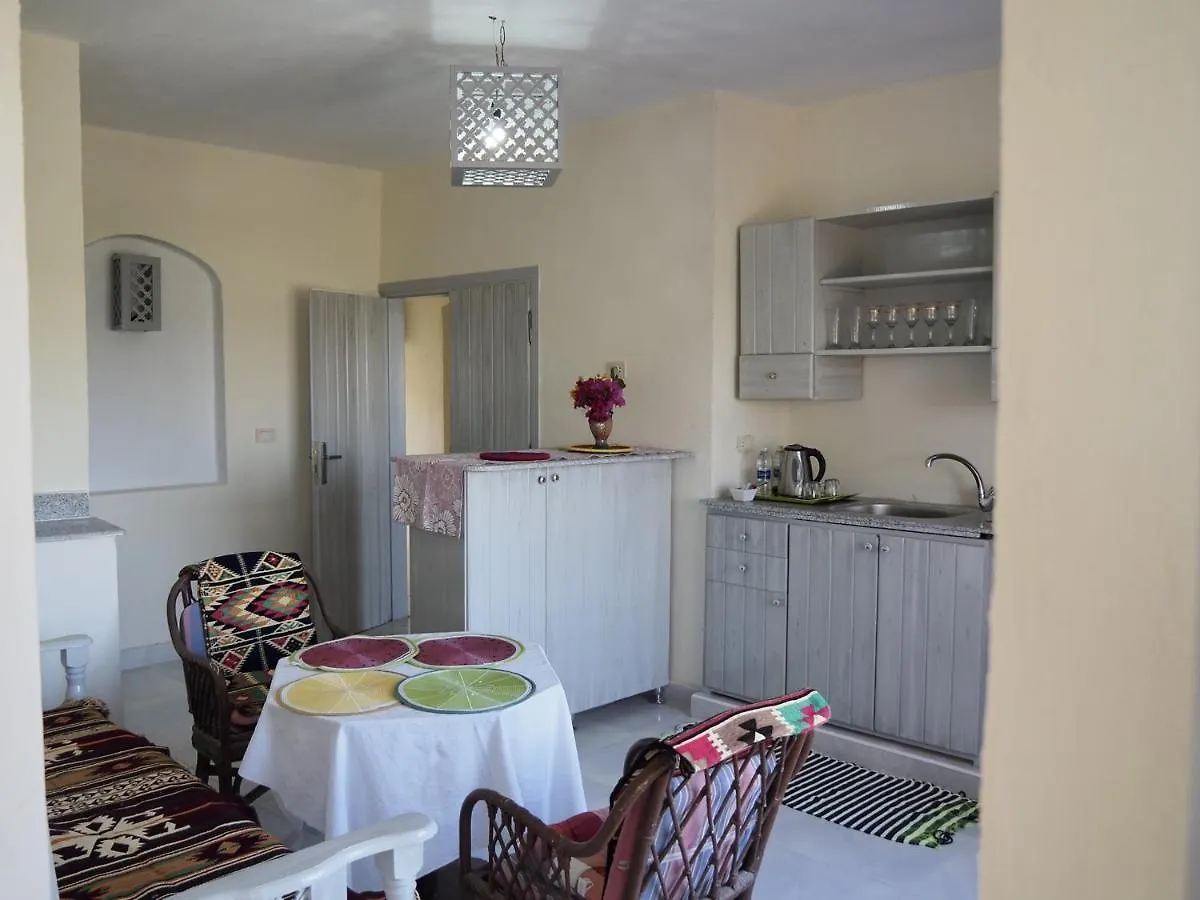 Nile Compound Otel Luksor Konukevi