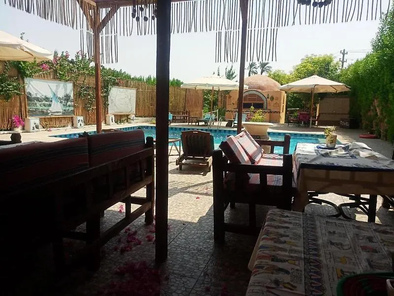 Konukevi Nile Compound Otel Luksor