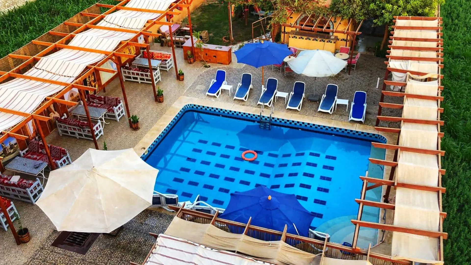 Konukevi Nile Compound Otel Luksor