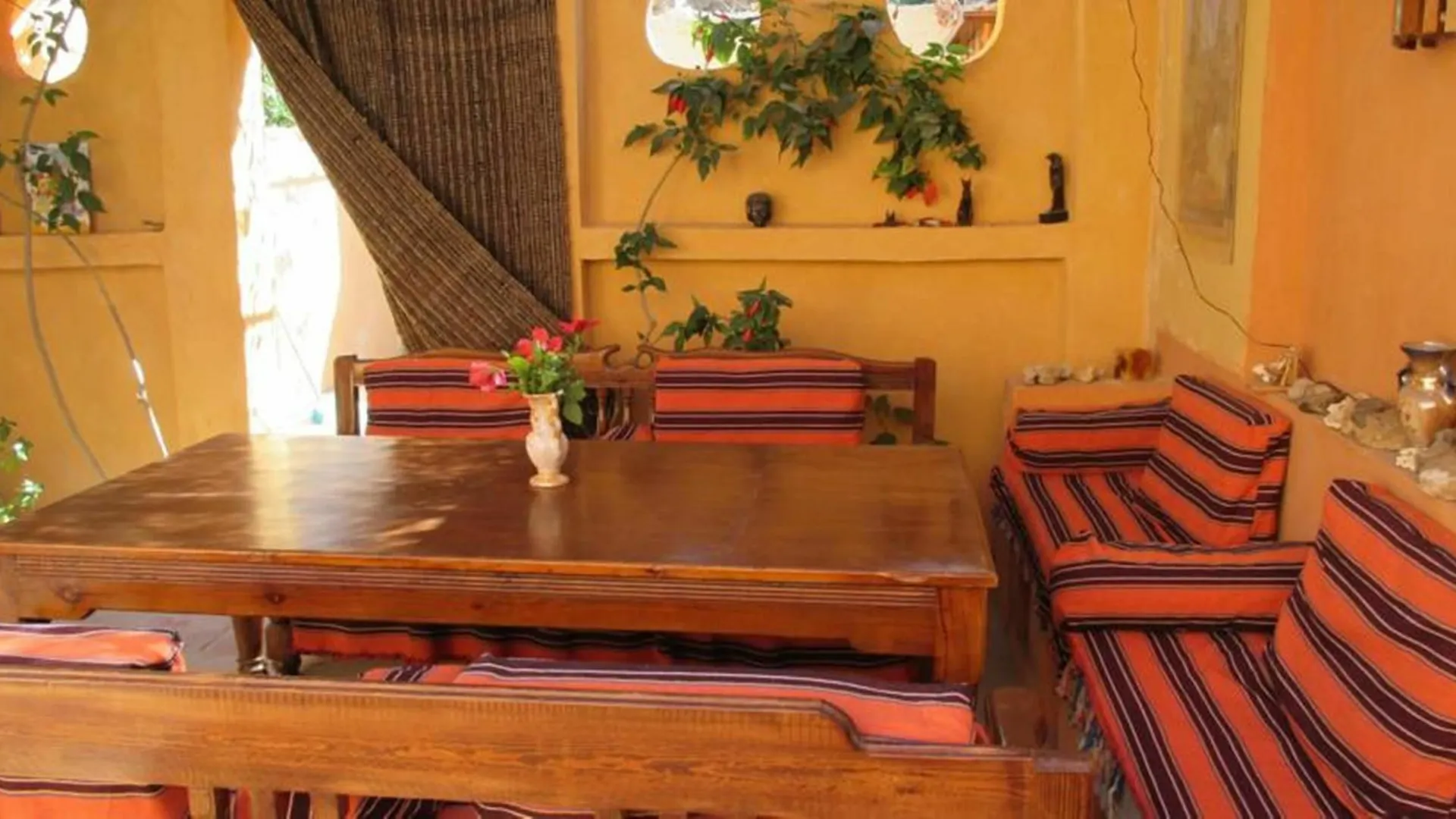 Nile Compound Otel Luksor Mısır