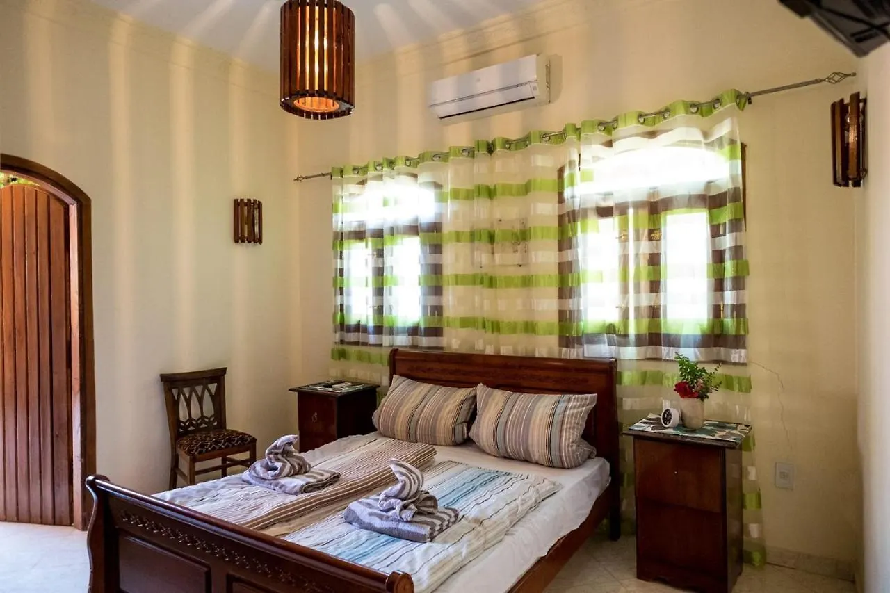 Nile Compound Hotel Luxor Guest house